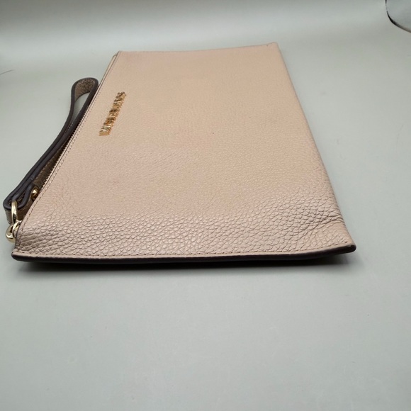 Michael Kors Taupe Wristlet EUC - Picture 3 of 6